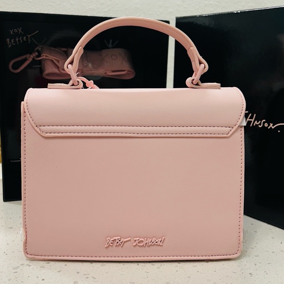 π§Έ Betsey Johnson Gummy Bear Satchel Handbag With Matching Wallet Blush NWT - Picture 5 of 17